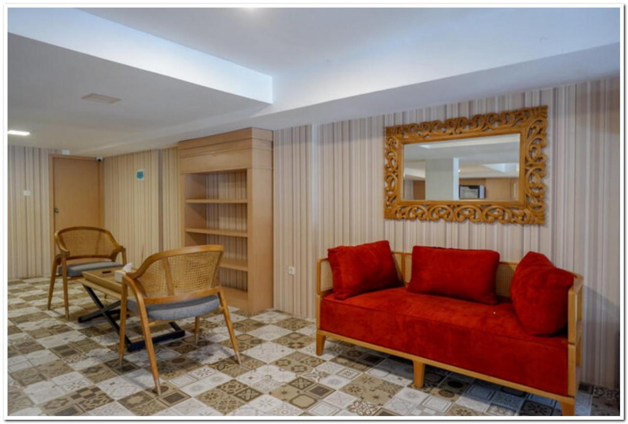Reddoorz Plus @ Madukoro Raya Semarang Dış mekan fotoğraf